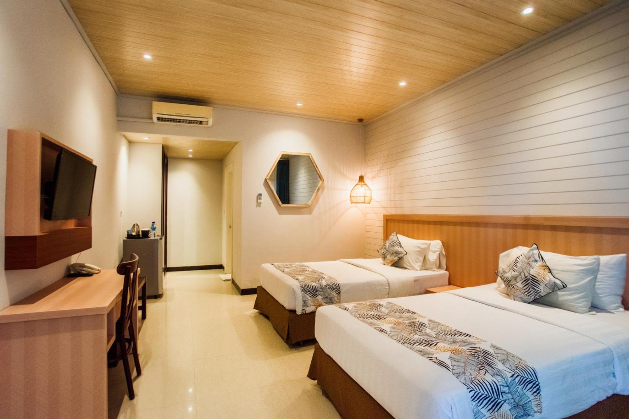 Sylvia Hotel & Resort Komodo Labuan Bajo Exterior foto